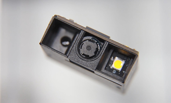 二维码识读器嵌入轻薄型手持终端，助力移动场景应用